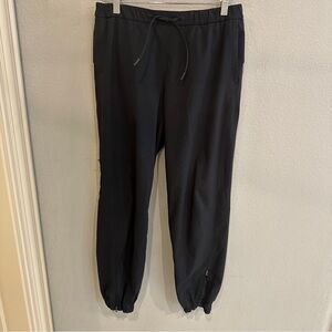 Lululemon Dance Studio Jogger Black Lightweight Woven Ankle Zip Pants Size 6